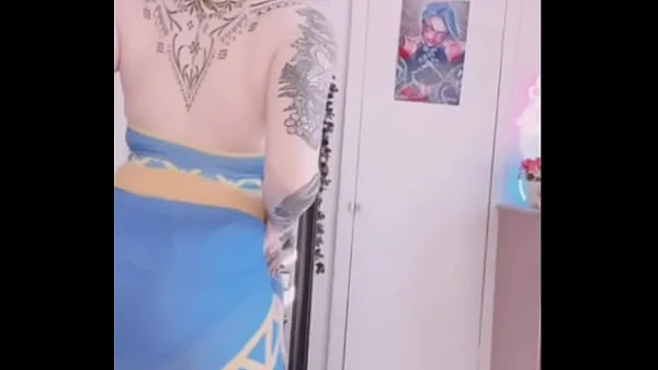 Zelda striptease