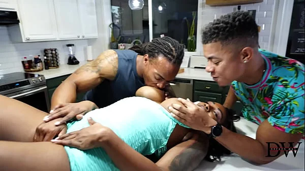 Voluptuous Ebony wants Gangbang with 2 BBC