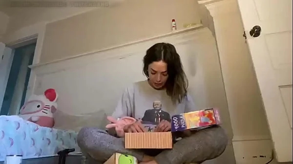 Twitch Streamer Downblouse Nip Slips In Crop Shirt OH BOY!!!