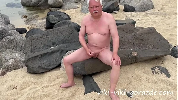 Peter watches the naked MIA-XXX on the beach and jerks off