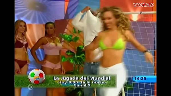 Strip Game on Mexican TV show