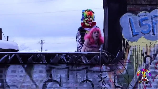 Fucking this gothic chick on the roof