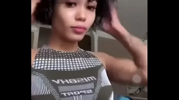 Coi Leray twerking