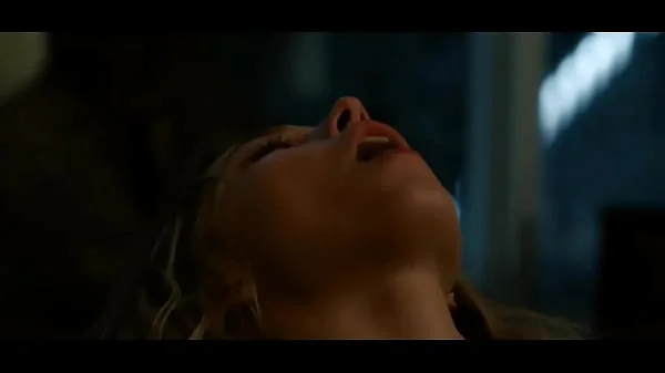 Sydney Sweeney nude and sex scenes from The Voyeurs