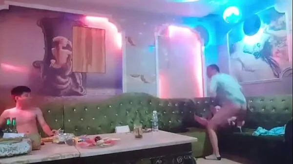 chinese ktv kinky group sex sitting lady