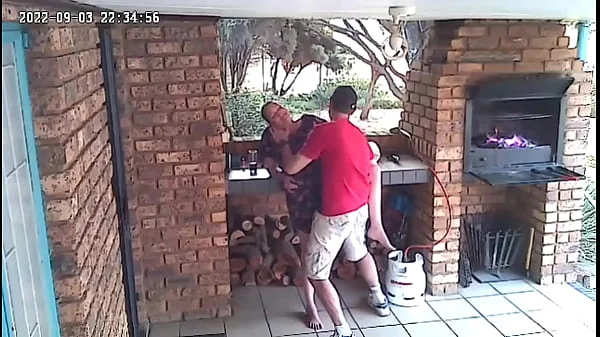 Spy camera : couple caught fucking on the porch of the nature reserve